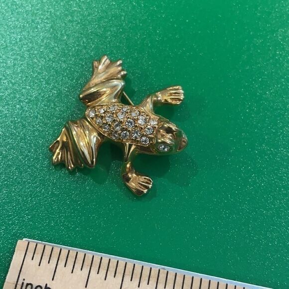 Vintage Signed SAL Swarovski Crystal Frog Brooch - Picture 2 of 5